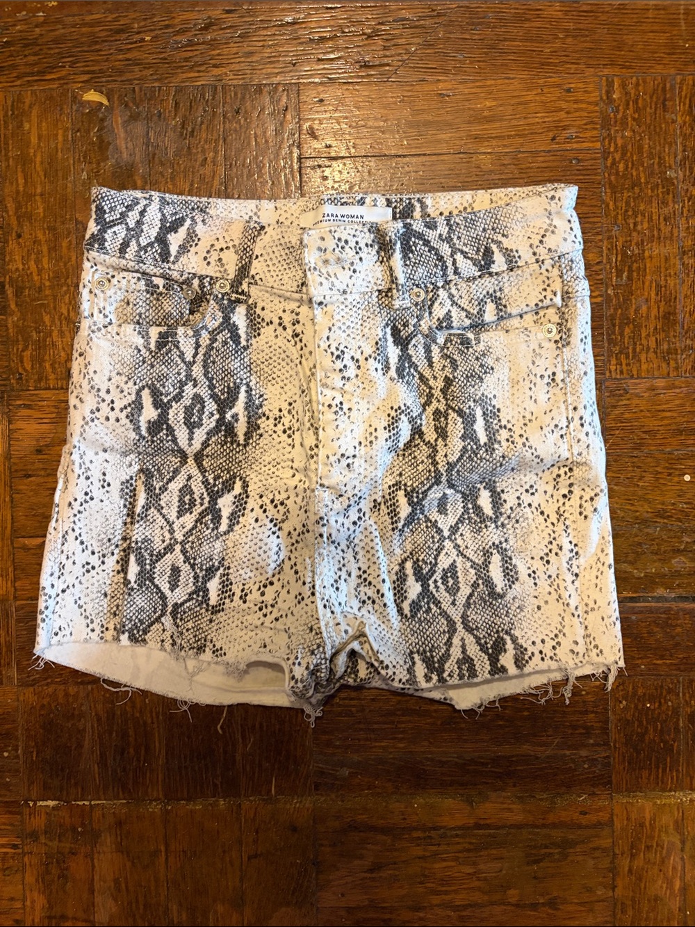 Zara White and Gray Snake-Print Denim Shorts